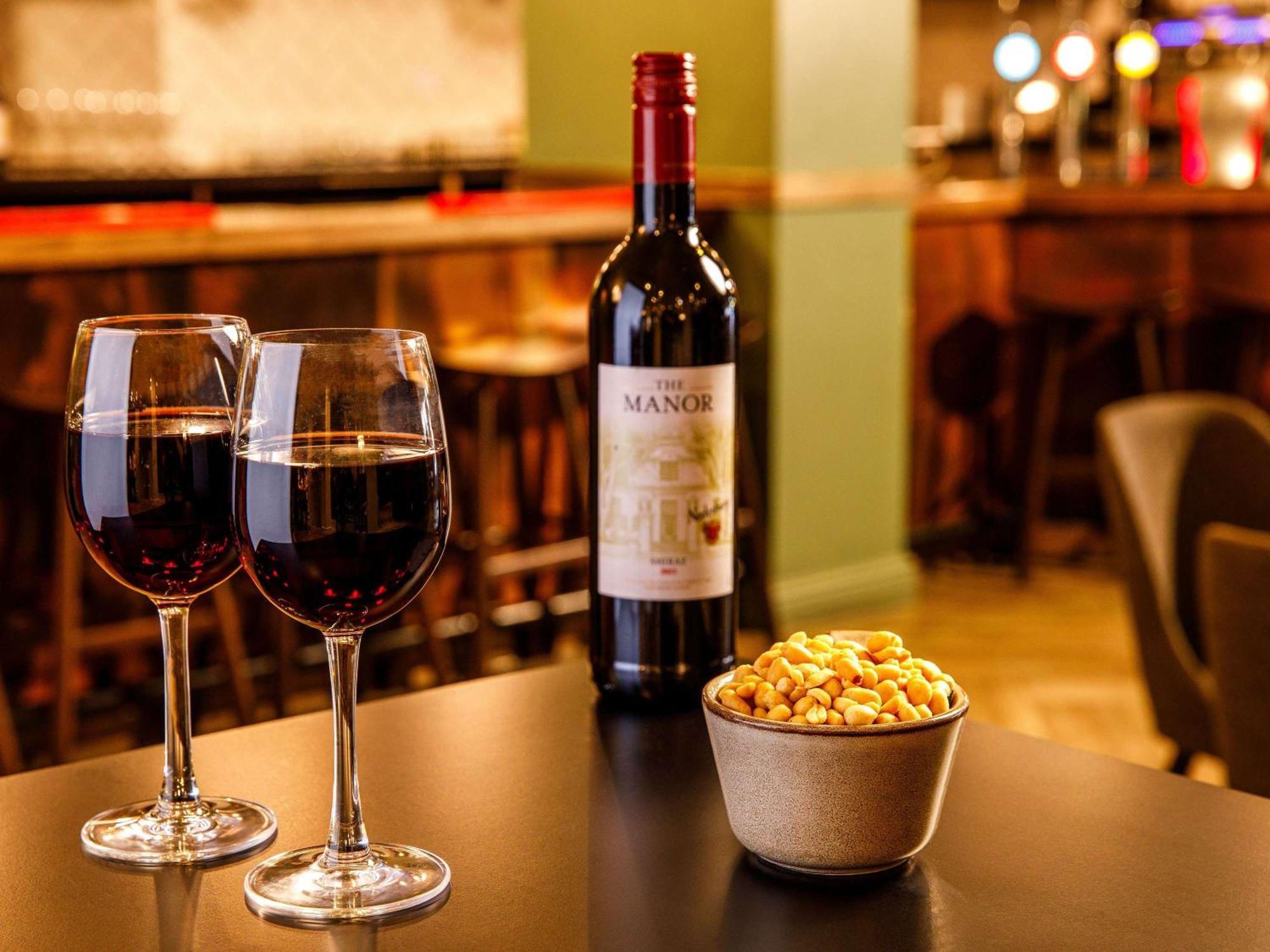 Mercure Cardiff North Hotel Eksteriør bilde
