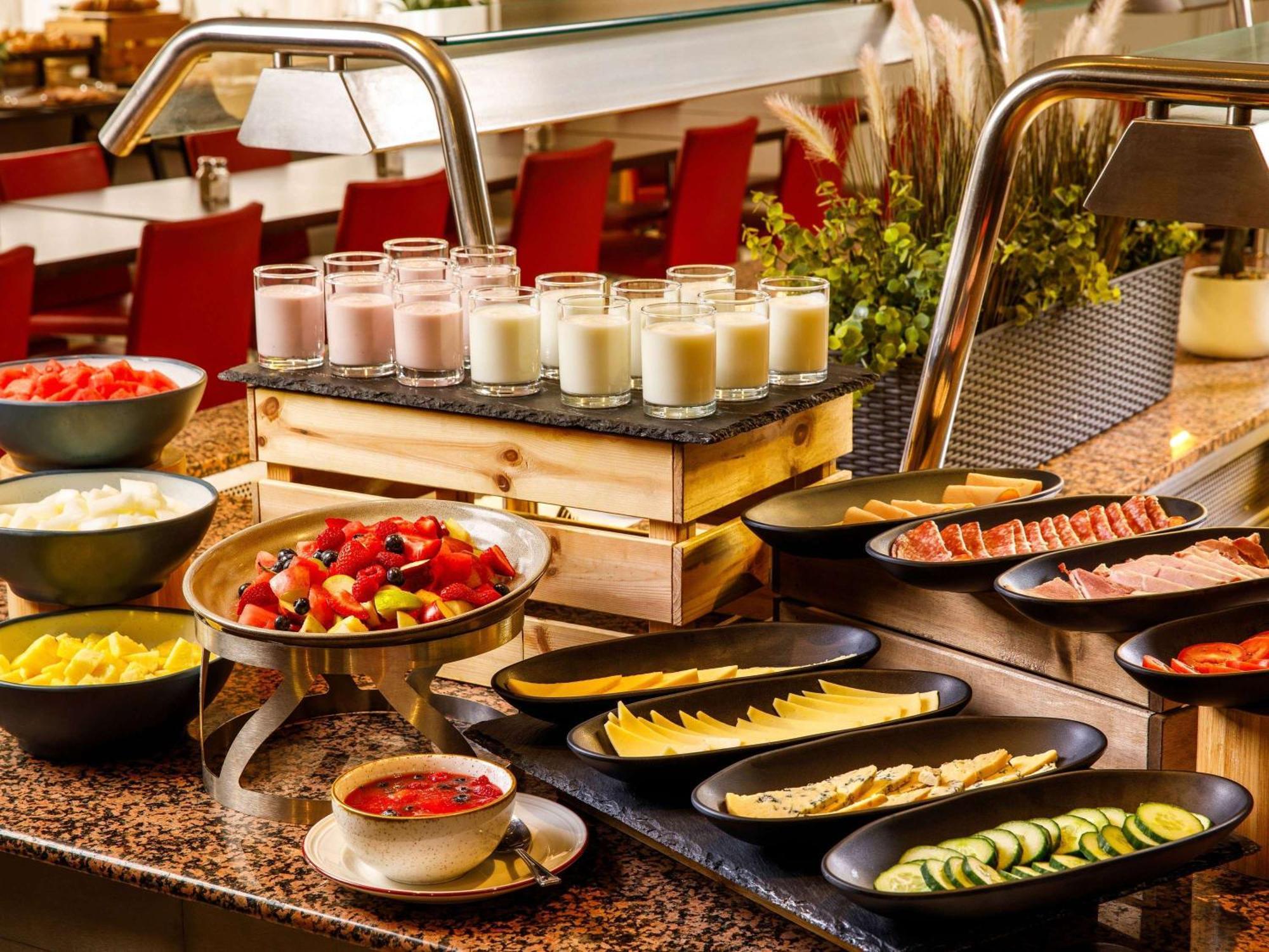 Mercure Cardiff North Hotel Eksteriør bilde