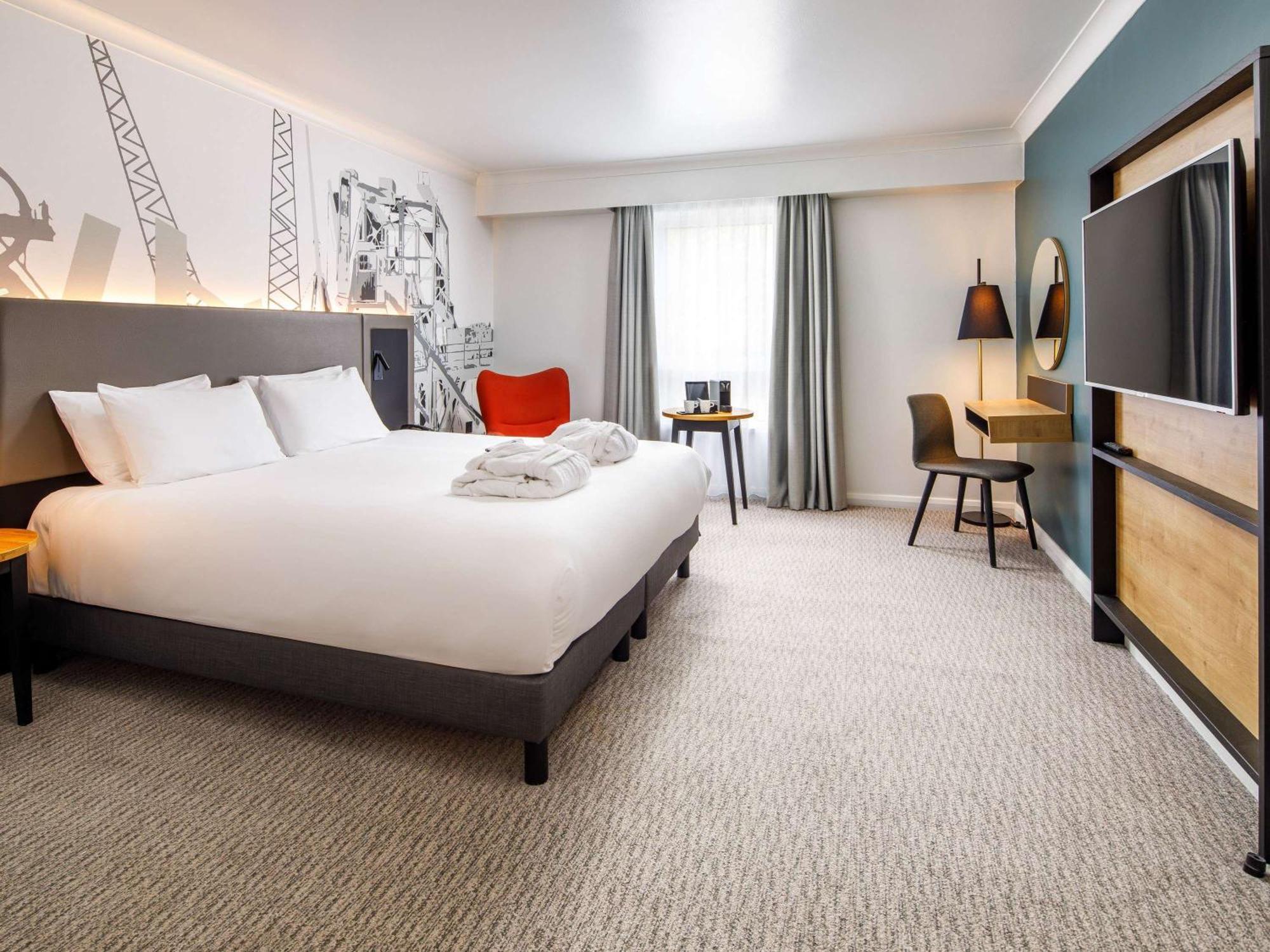 Mercure Cardiff North Hotel Eksteriør bilde