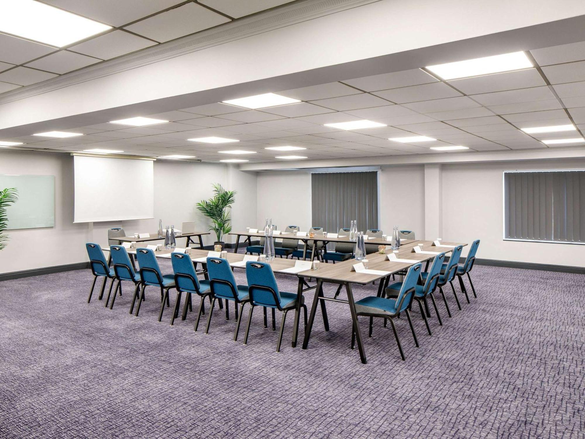 Mercure Cardiff North Hotel Eksteriør bilde